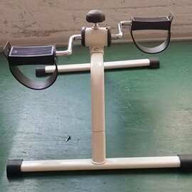 居家高效燃脂 健身踏步機與腿部訓練器的科學使用指南